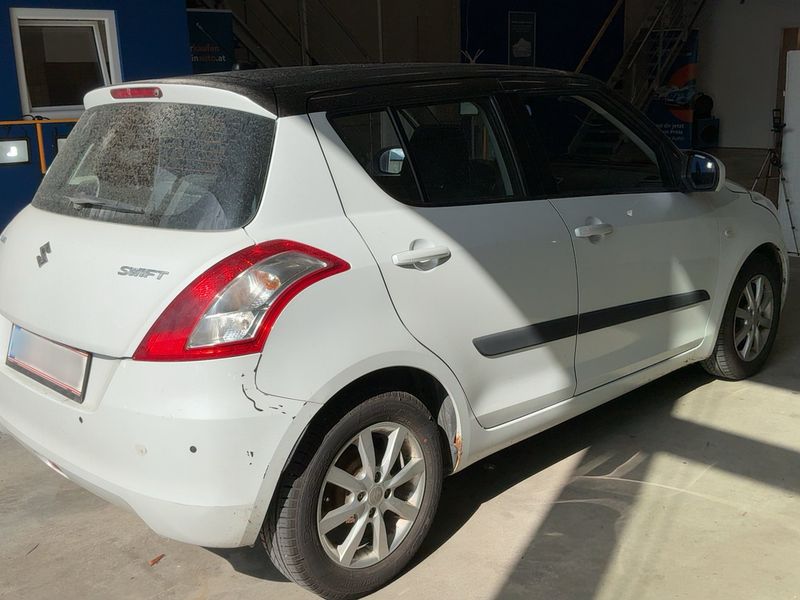 Suzuki Swift 1.2 GL Special — zdjęcie 6