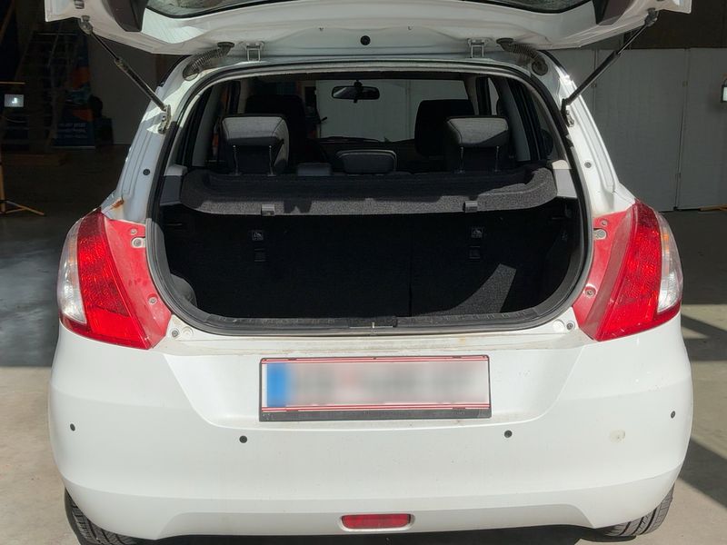 Suzuki Swift 1.2 GL Special — zdjęcie 10