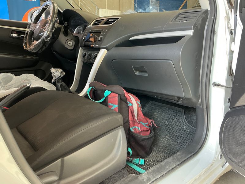 Suzuki Swift 1.2 GL Special 2012 – снимка 36