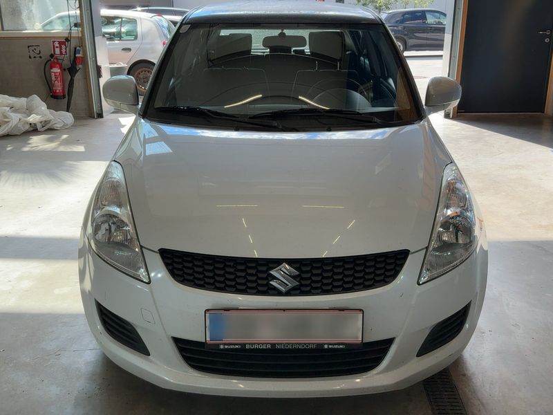 Suzuki Swift 1.2 GL Special — zdjęcie 9