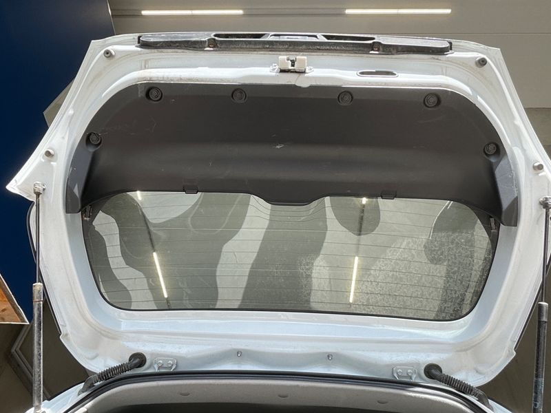 Suzuki Swift 1.2 GL Special 2012 – снимка 27