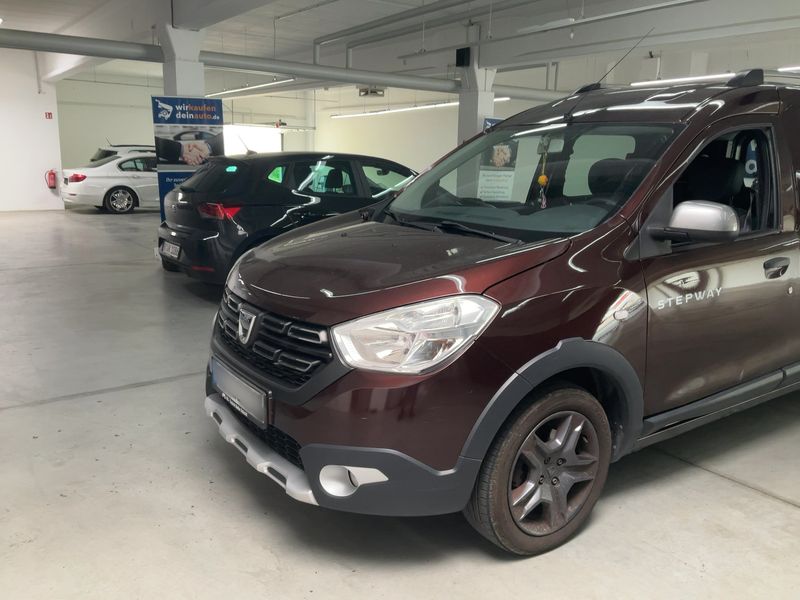 Dacia Dokker 1.2 TCe Stepway Celebration — zdjęcie 2