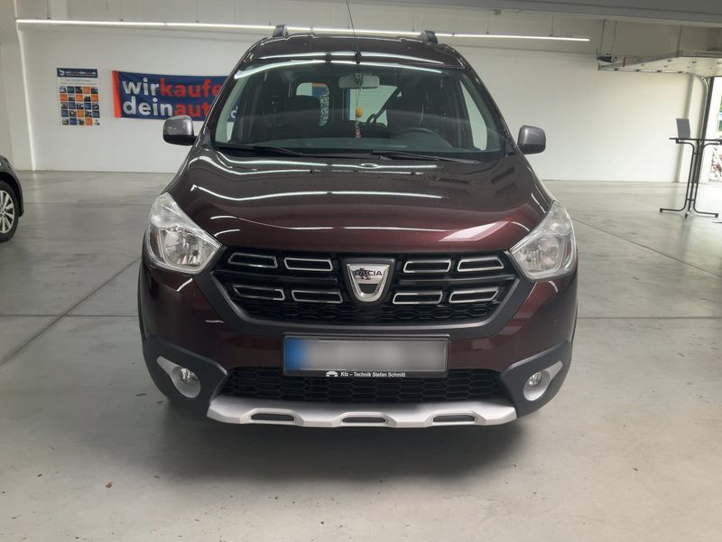 Dacia Dokker 1.2 TCe Stepway Celebration — zdjęcie 9