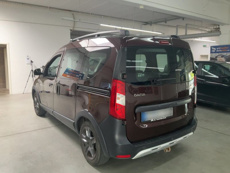 Dacia Dokker 1.2 TCe Stepway Celebration — zdjęcie 3