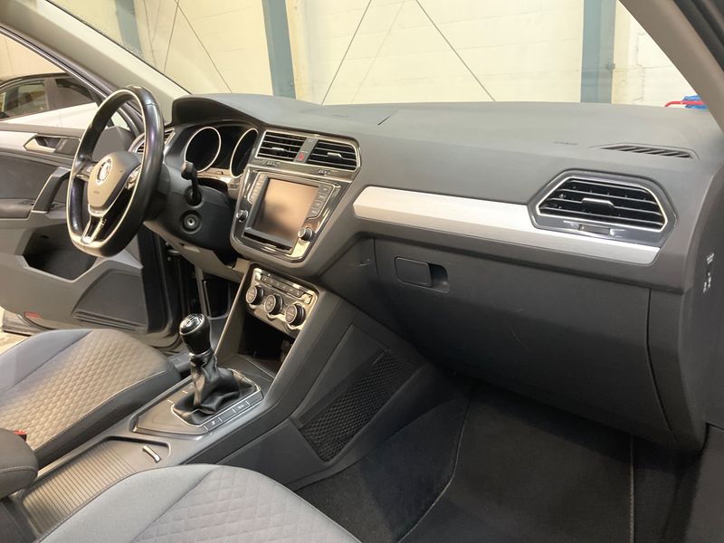 Volkswagen Tiguan 2.0 TDI Comfortline BlueMotion Tech 2016 – снимка 23