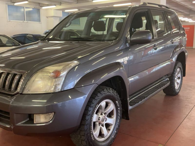 Toyota Land Cruiser 3.0 D-4D C — zdjęcie 2