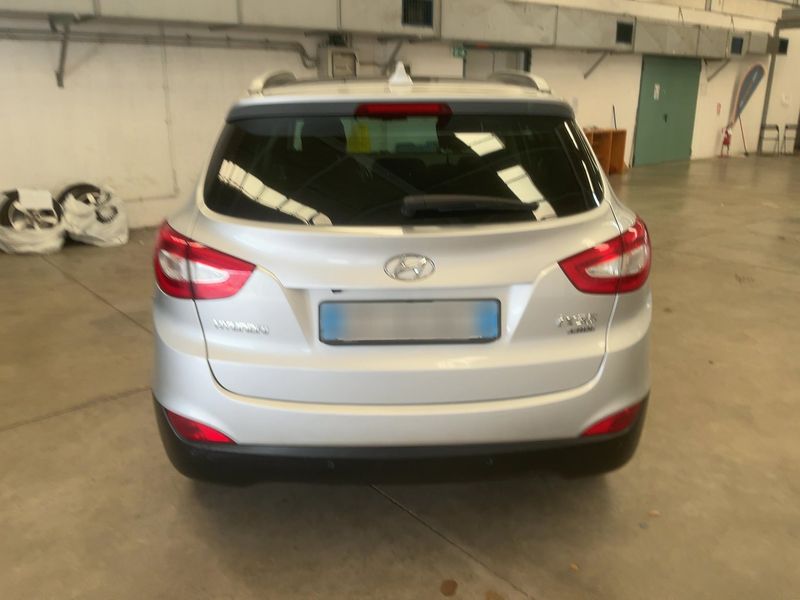 Hyundai ix35 1.7 CRDi XPossible 2WD — zdjęcie 5