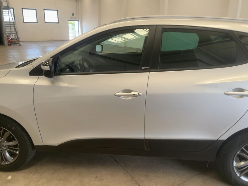 Hyundai ix35 1.7 CRDi XPossible 2WD — zdjęcie 4