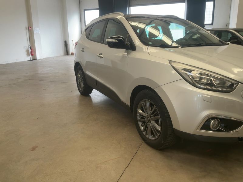 Hyundai ix35 1.7 CRDi XPossible 2WD — zdjęcie 8