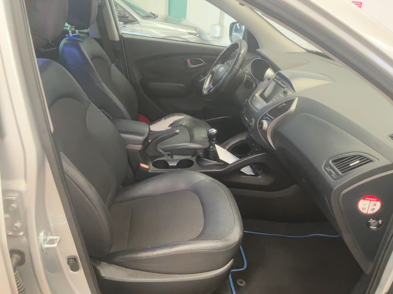 Hyundai ix35 1.7 CRDi XPossible 2WD — zdjęcie 11