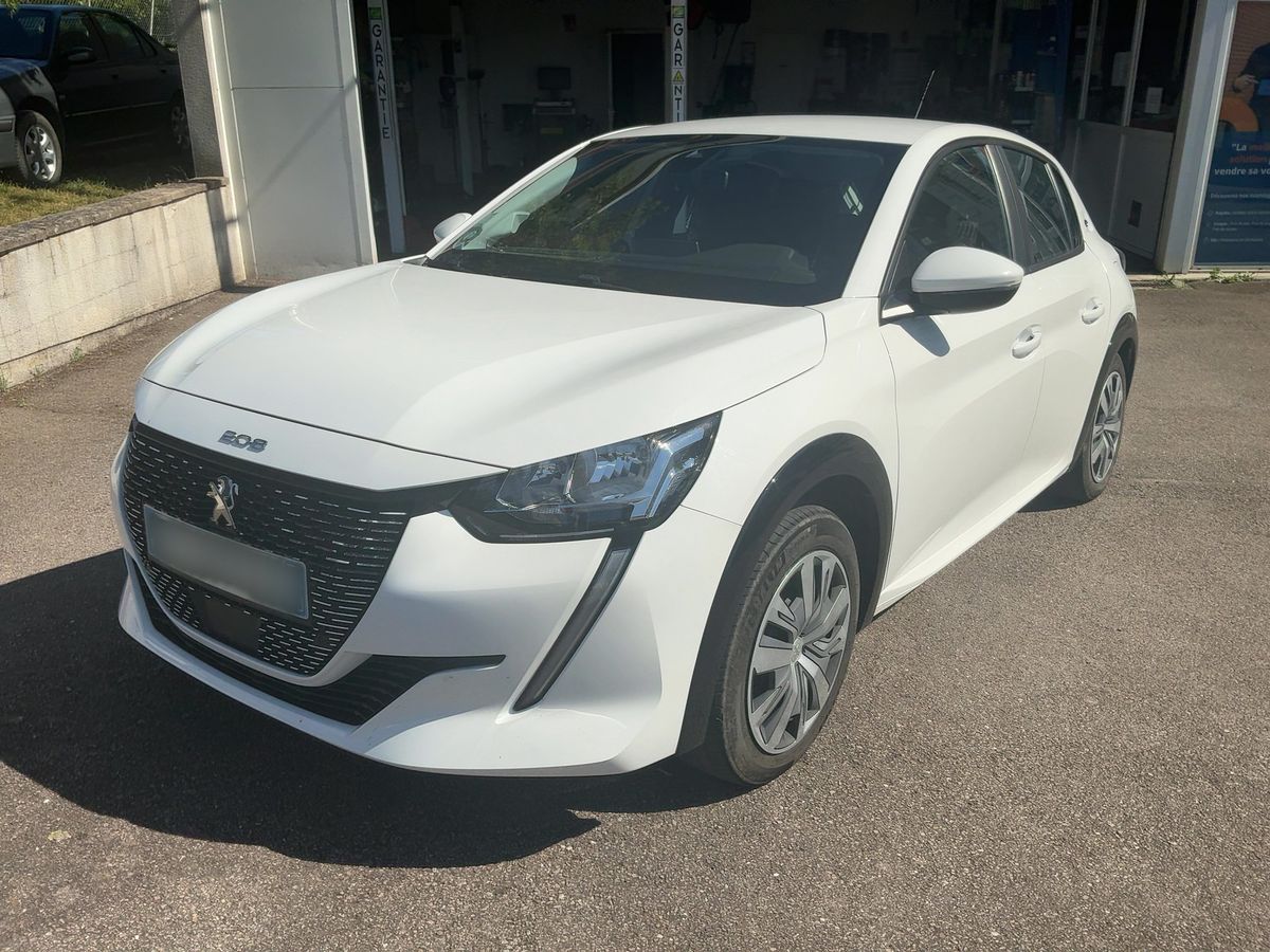 Peugeot 208 2021 — photo 1