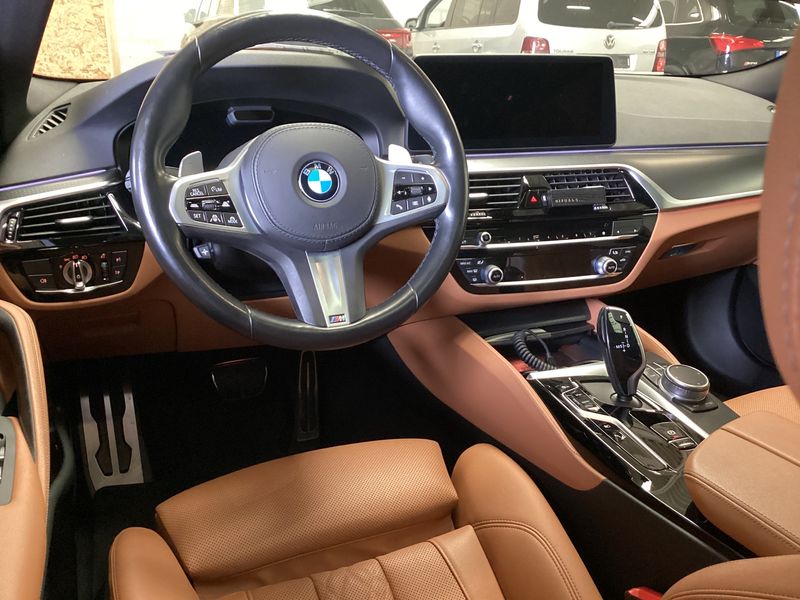 BMW 5er 530e M Sport 2021 – снимка 17