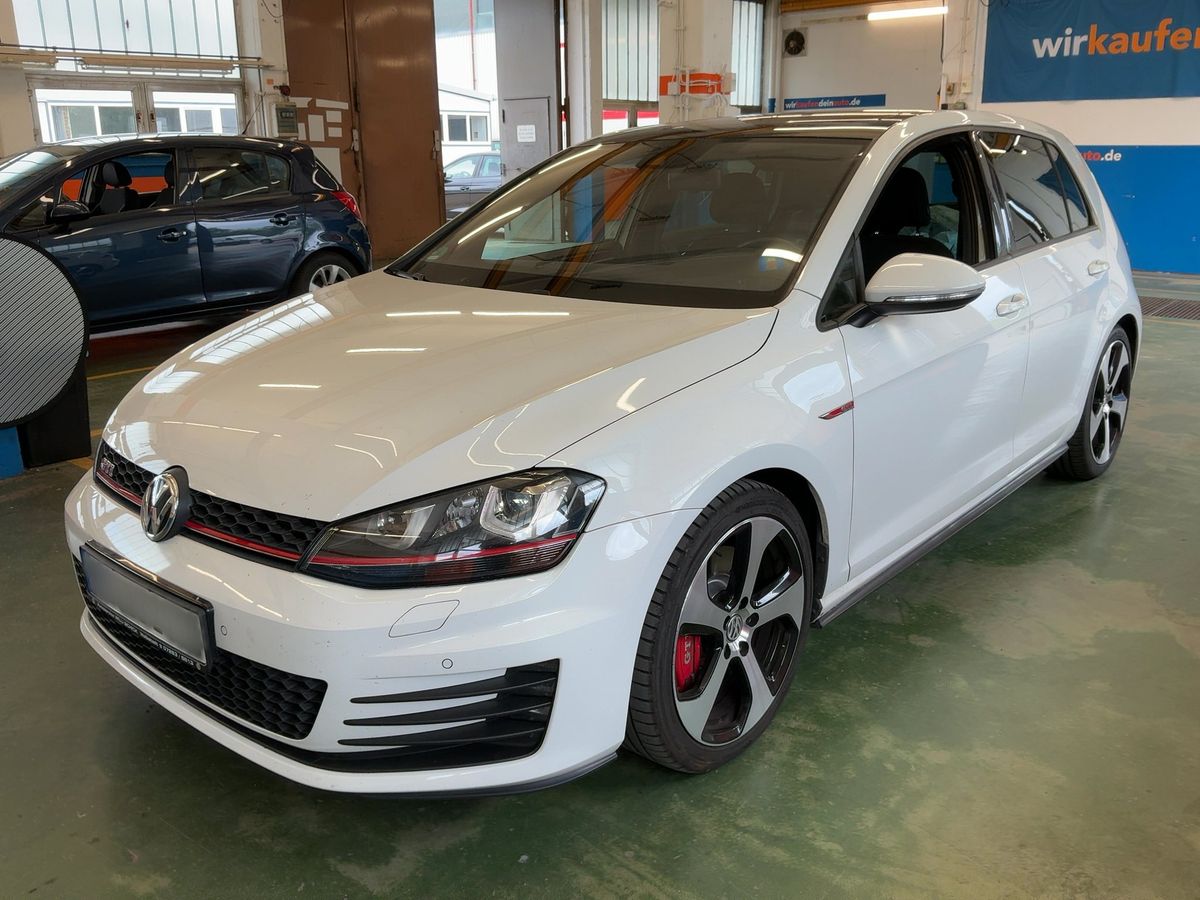 Volkswagen Golf 2015