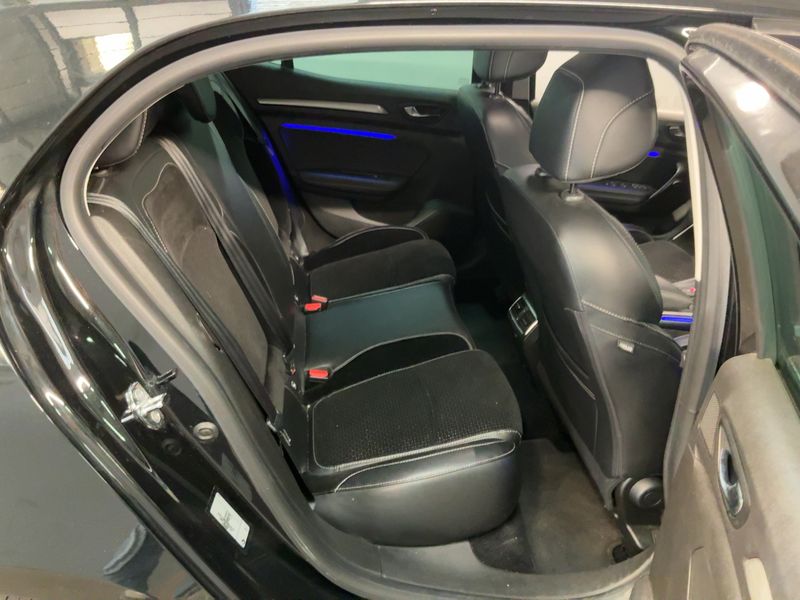 Renault Megane 1.6 dCi Energy Intens 2017 – снимка 19