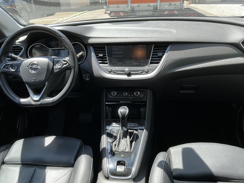 Opel Grandland X 2.0 CDTI Ultimate — zdjęcie 12