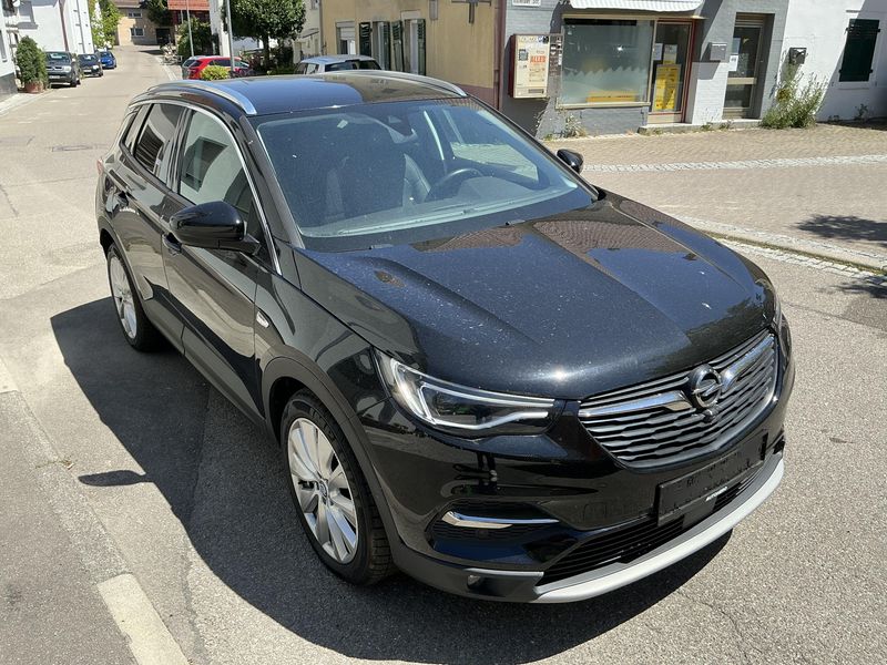 Opel Grandland X 2.0 CDTI Ultimate — zdjęcie 8