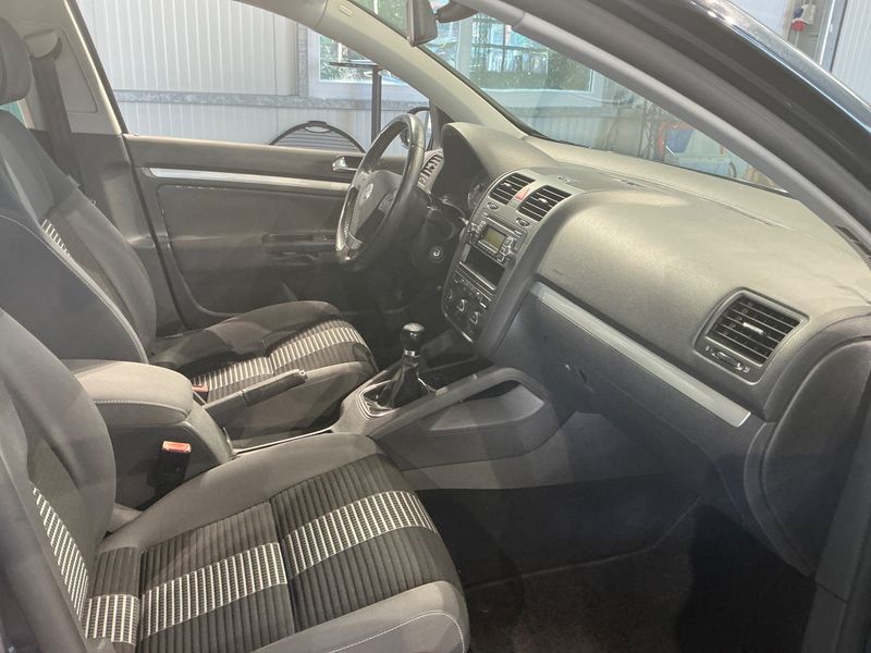 Volkswagen Golf V 1.4 United — zdjęcie 3