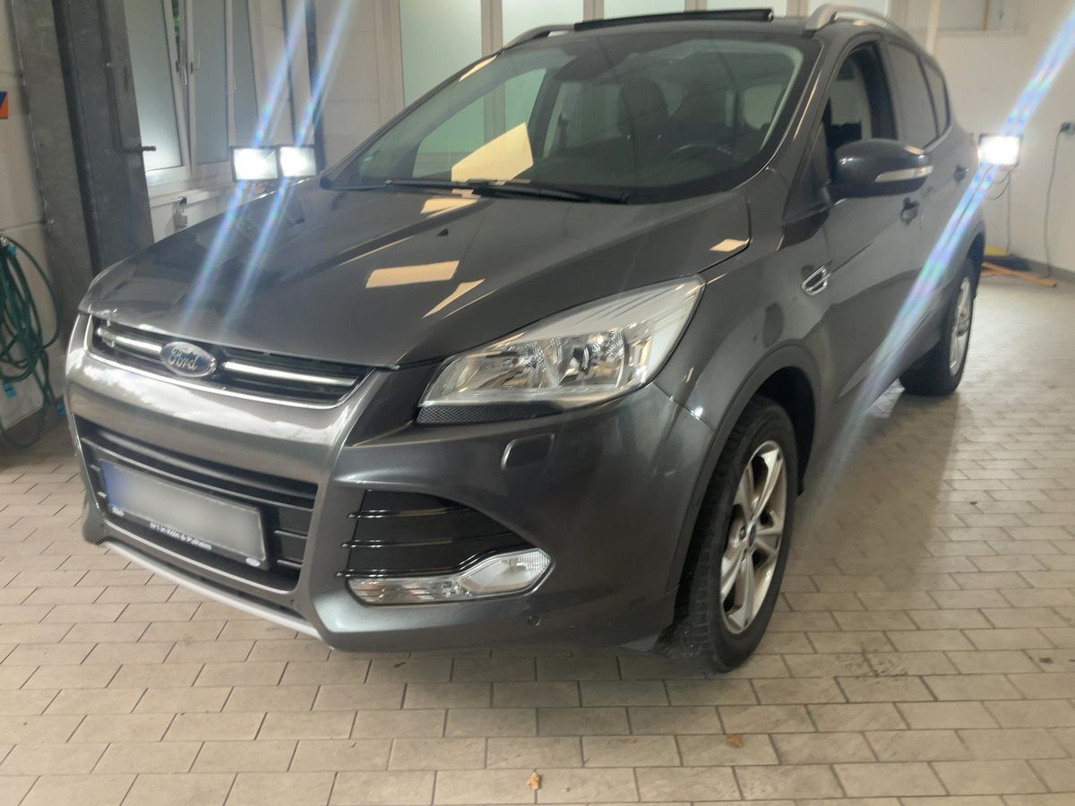Ford Kuga 2016