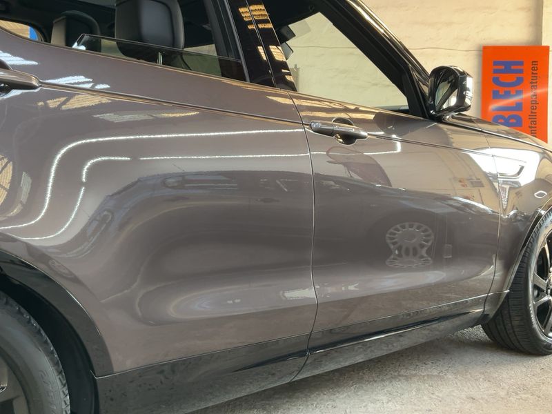 Land Rover Discovery 5 D250 Mild-Hybrid SE R-Dynamic AWD — zdjęcie 7