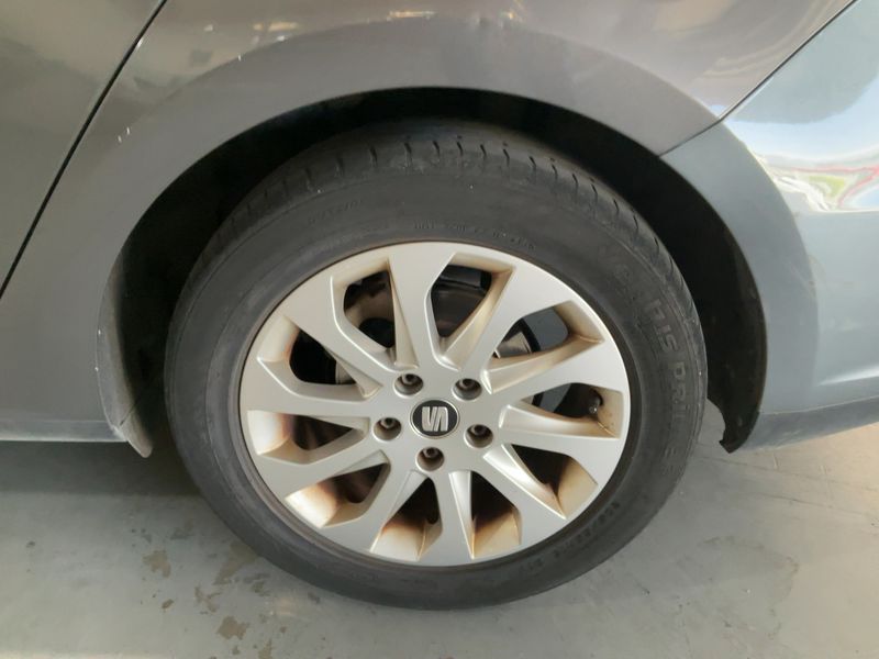 Seat Leon 1.6 TDI Style 2015 – снимка 5
