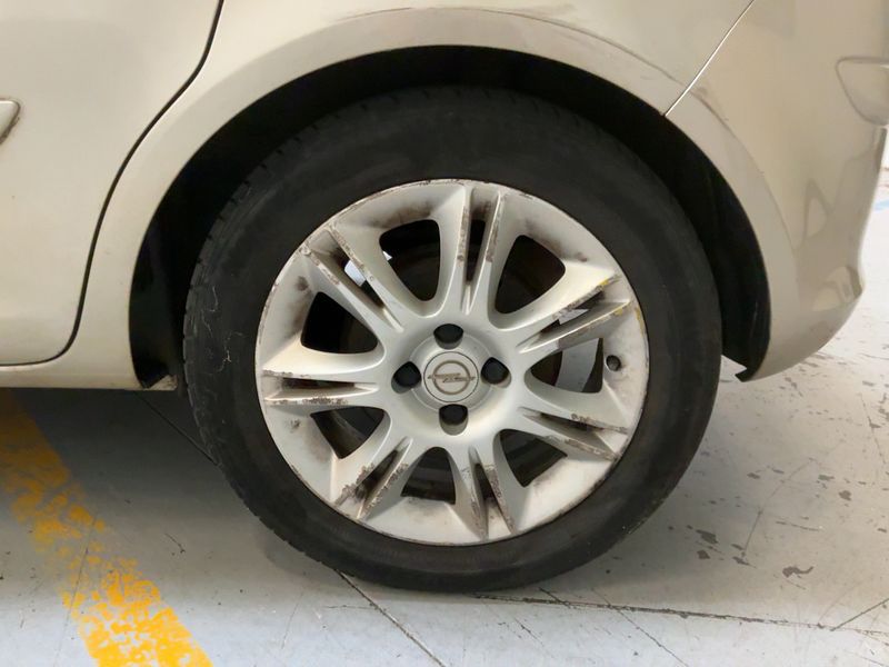 Opel Corsa 1.4 Cosmo 2007 – снимка 5