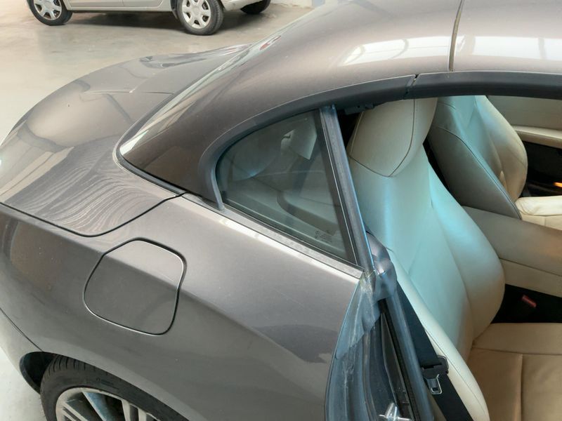 BMW Z4 sDrive 23i — zdjęcie 14