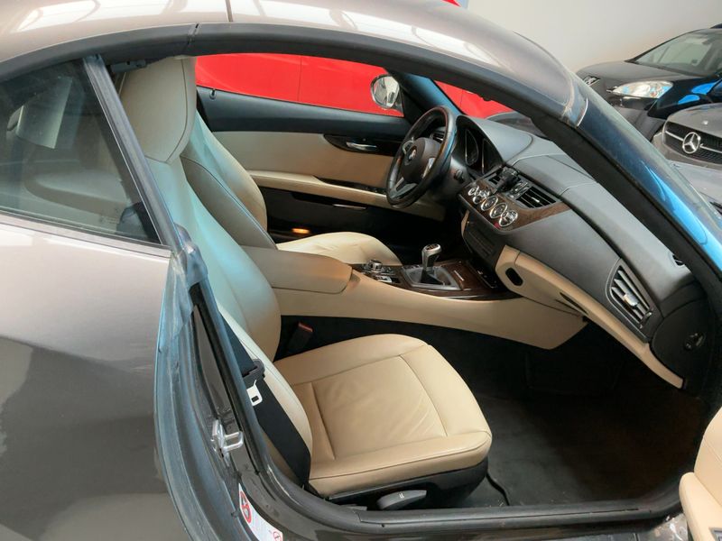 BMW Z4 sDrive 23i — zdjęcie 11