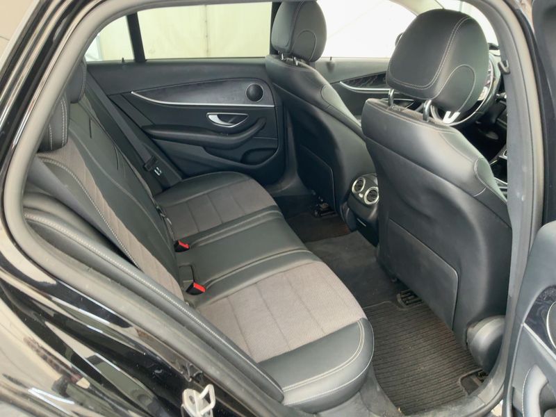 Mercedes-Benz E-Klasse E 200 T 4Matic Avantgarde — zdjęcie 14