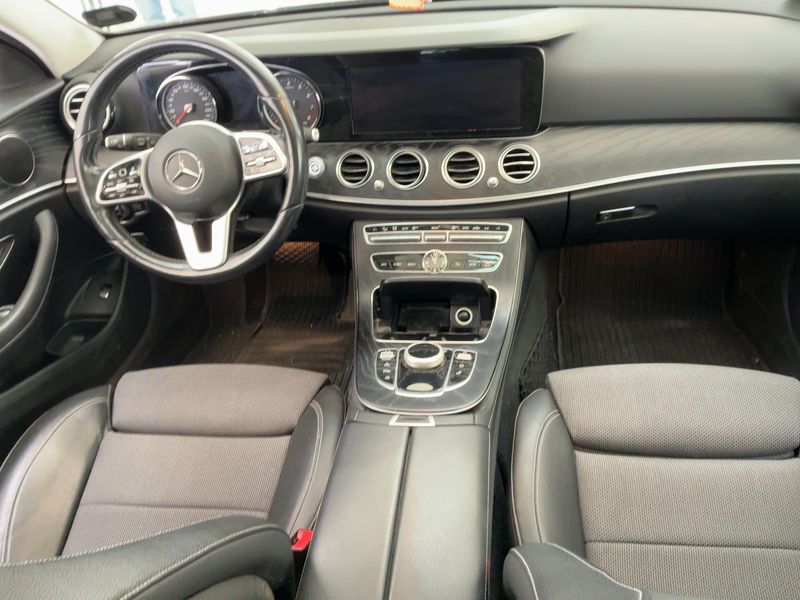 Mercedes-Benz E-Klasse E 200 T 4Matic Avantgarde — zdjęcie 12