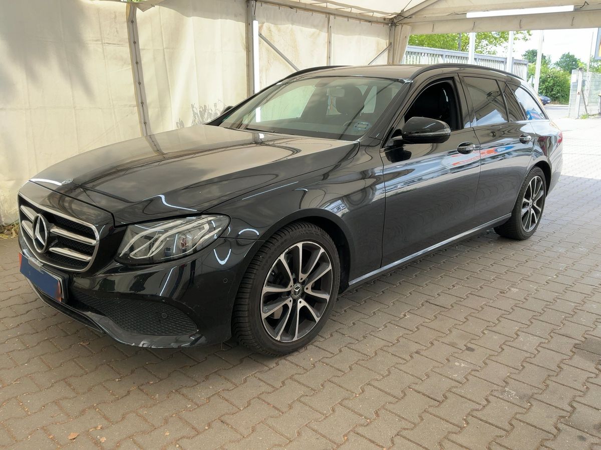 Mercedes-Benz E-Klasse 2019 — photo 1
