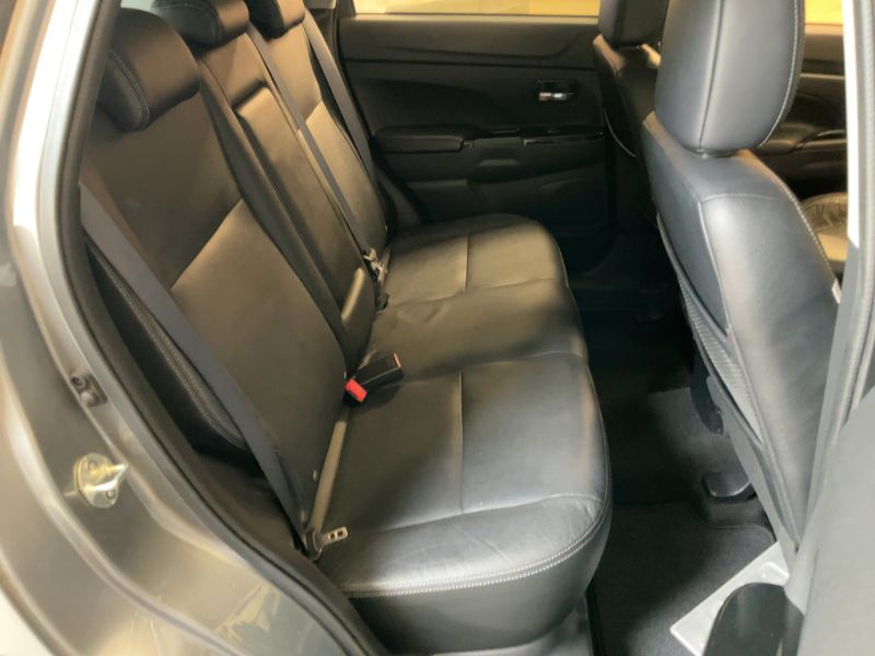 Peugeot 4008 1.8 HDi — zdjęcie 14