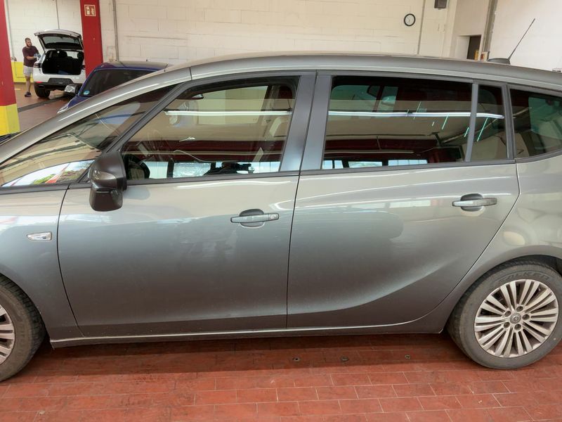 Opel Zafira Tourer 1.4 Turbo Selective Start/Stop — zdjęcie 4