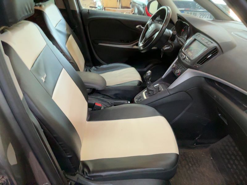 Opel Zafira Tourer 1.4 Turbo Selective Start/Stop — zdjęcie 11
