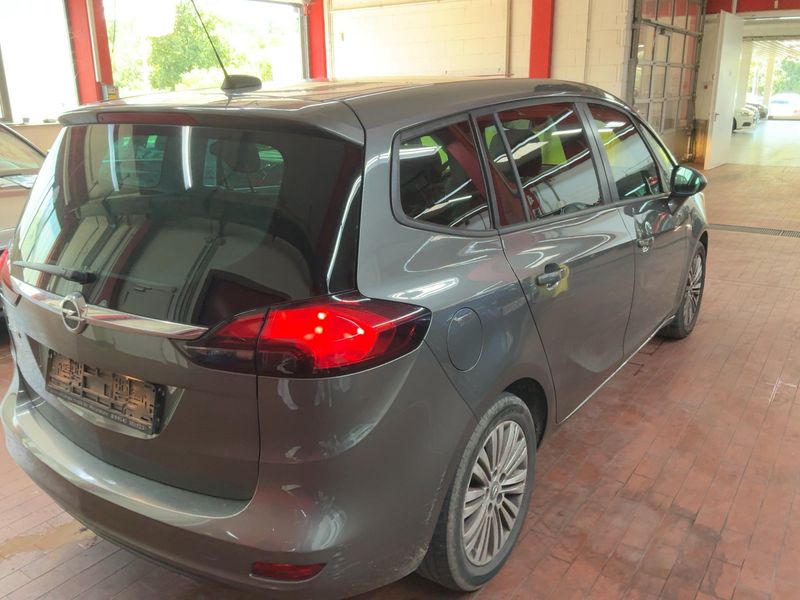 Opel Zafira Tourer 1.4 Turbo Selective Start/Stop — zdjęcie 6