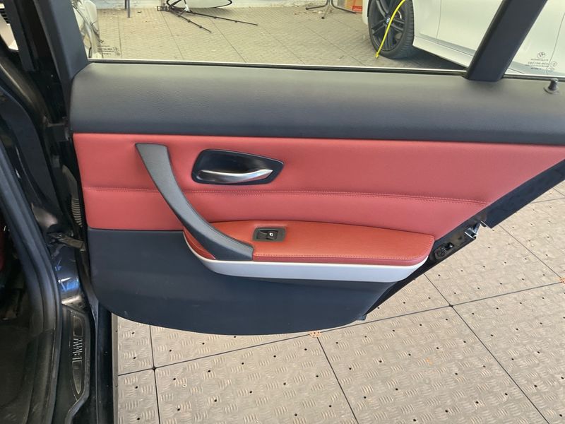 BMW 3er 330d 2010 – снимка 33