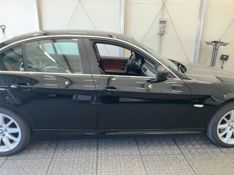 BMW 3er 330d 2010 – снимка 10