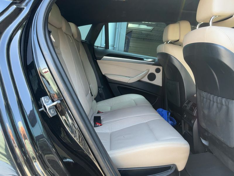 BMW X6 M50d — zdjęcie 14