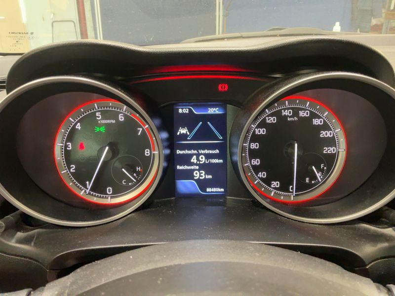 Suzuki Swift 1.2 DualJet Mild-Hybrid Comfort — zdjęcie 13