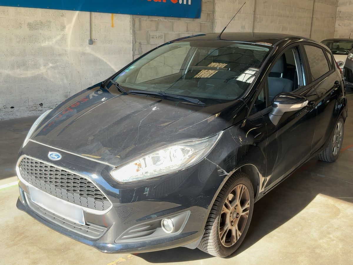 Ford Fiesta 2017 — photo 1