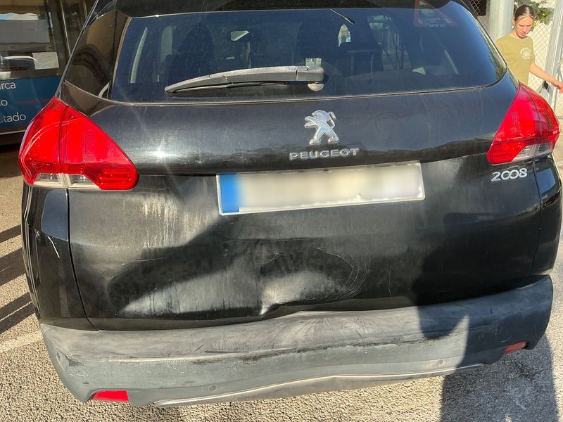 Peugeot 2008 1.6 Blue-HDi Allure 2015 – снимка 32