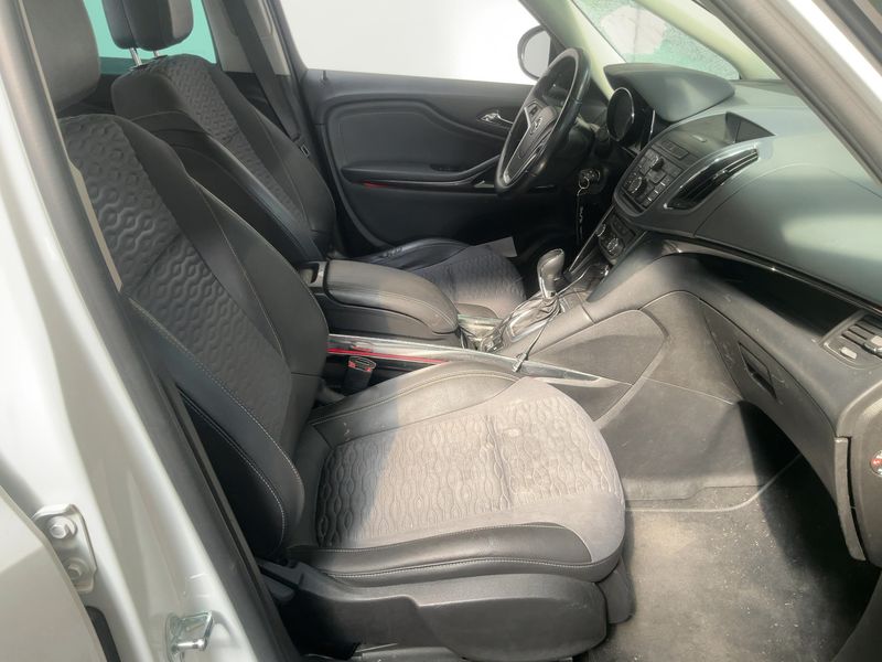 Opel Zafira Tourer 2.0 CDTI Cosmo — zdjęcie 11
