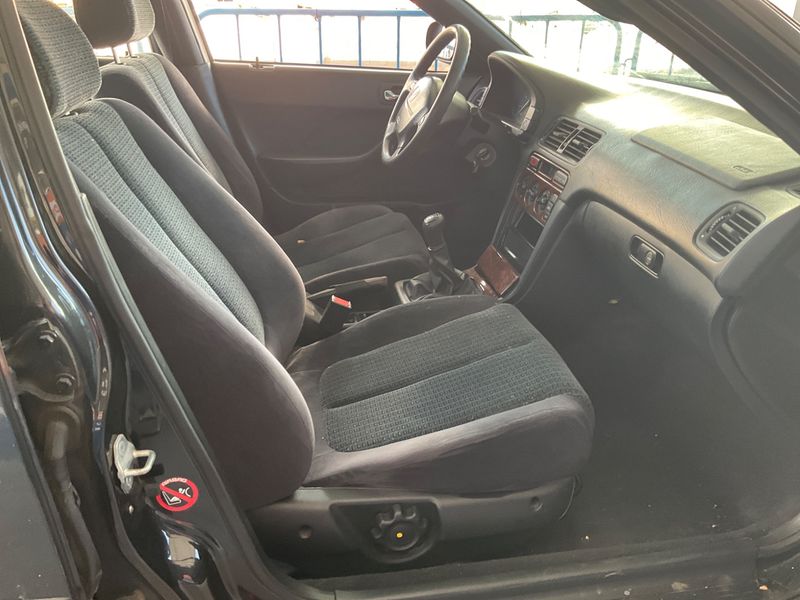 Honda Accord 1.8 LS — zdjęcie 3