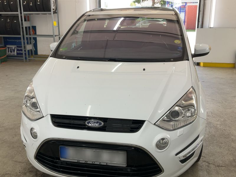 Ford S-Max 2.2 TDCi Titanium — zdjęcie 9
