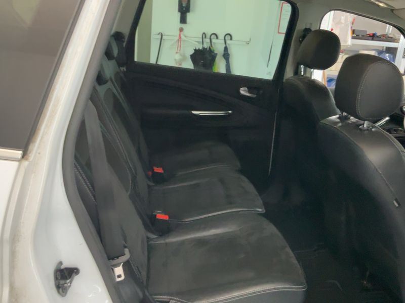 Ford S-Max 2.2 TDCi Titanium — zdjęcie 14