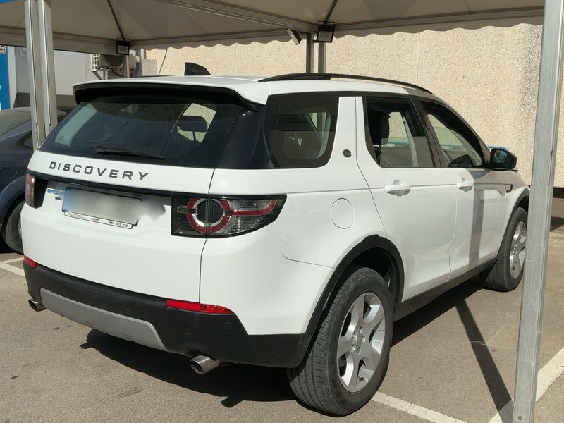 Land Rover Discovery Sport 2.0 Td4 HSE AWD — zdjęcie 6