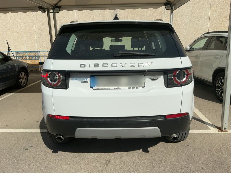 Land Rover Discovery Sport 2.0 Td4 HSE AWD — zdjęcie 5