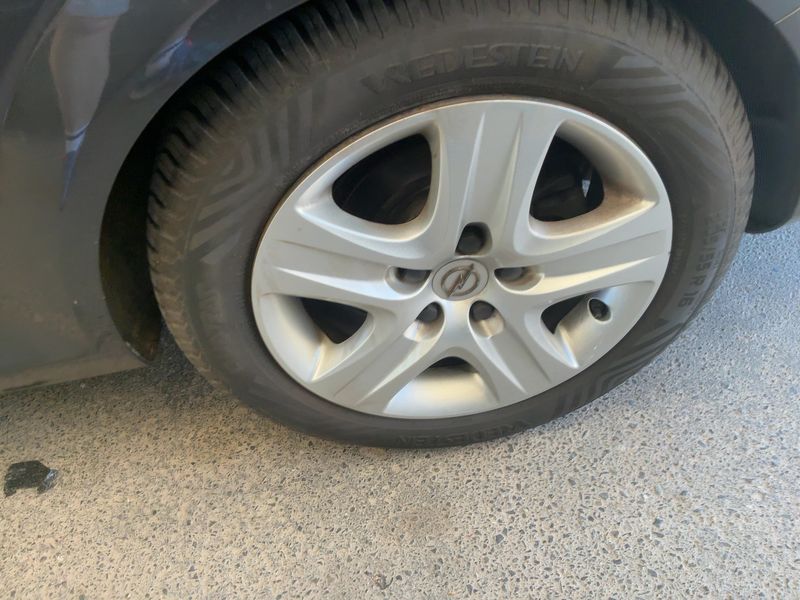 Opel Astra 1.8 Edition 2009 – снимка 5