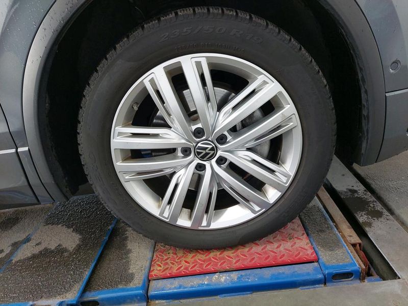 Volkswagen Tiguan Allspace 2.0 TDI R-Line 4Motion — zdjęcie 25