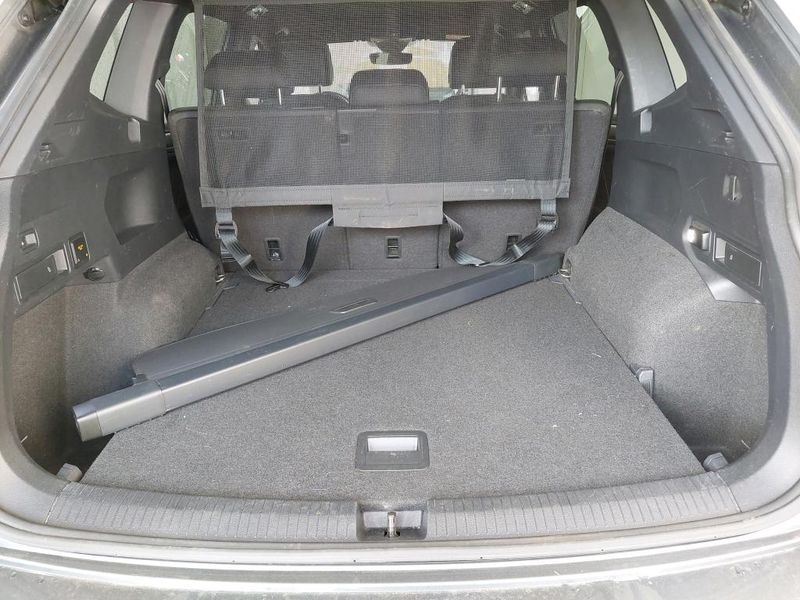 Volkswagen Tiguan Allspace 2.0 TDI R-Line 4Motion — zdjęcie 19