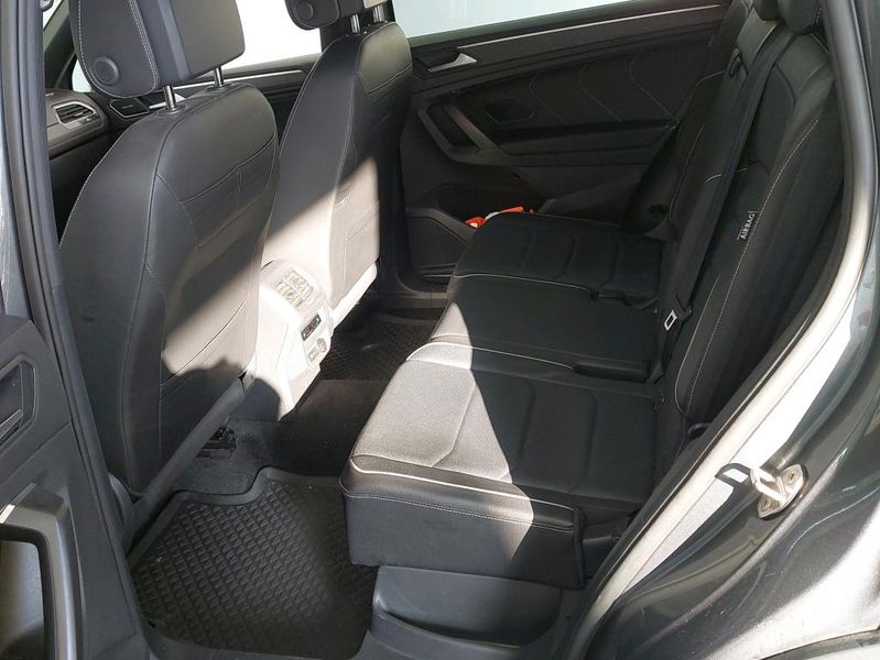 Volkswagen Tiguan Allspace 2.0 TDI R-Line 4Motion — zdjęcie 12